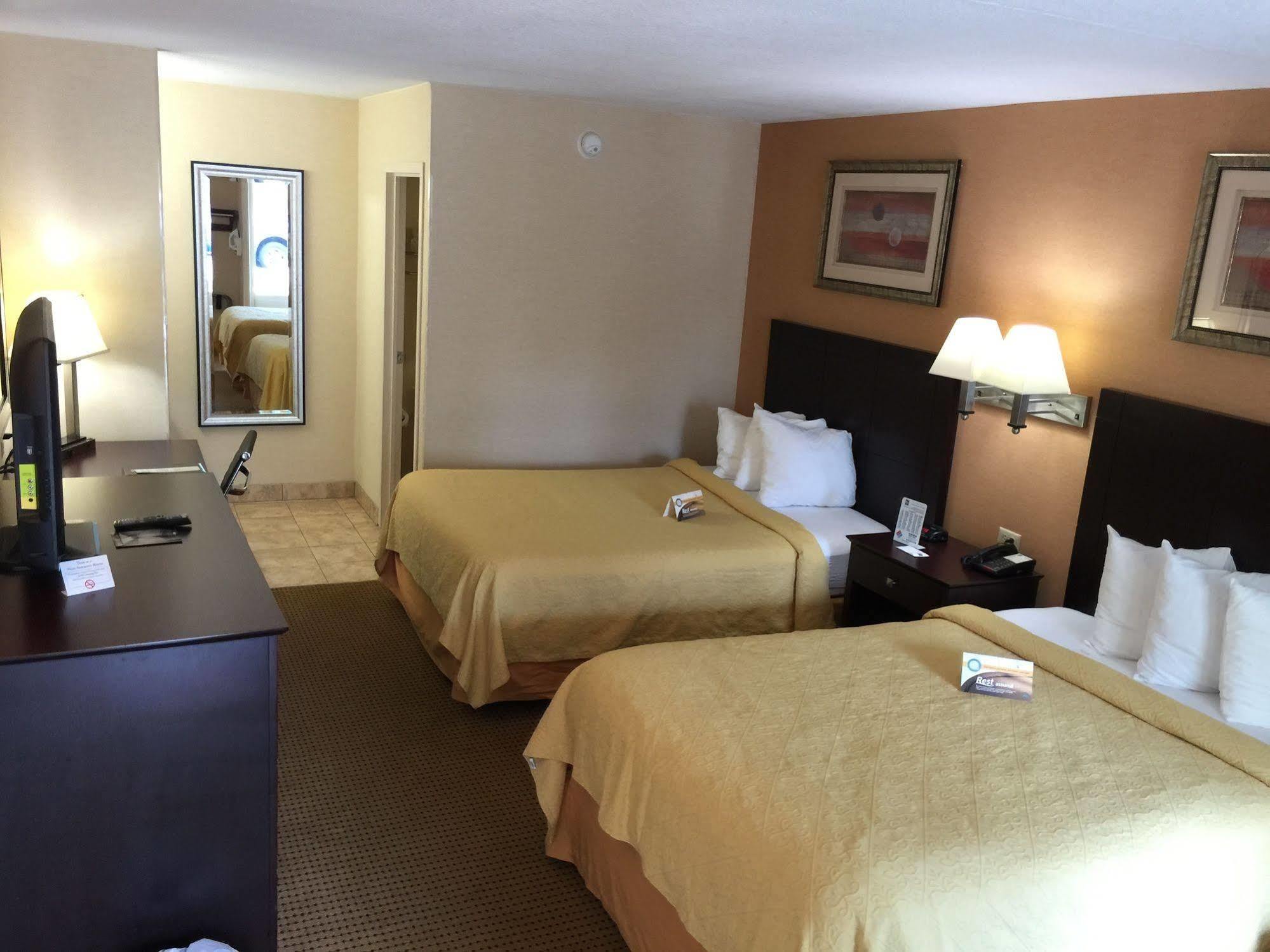 Mcintosh Hotel 2*